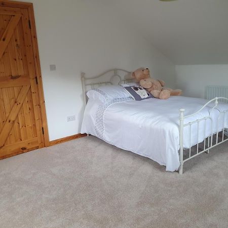 Urkers' Guest Accommodation Crossmaglen Bagian luar foto